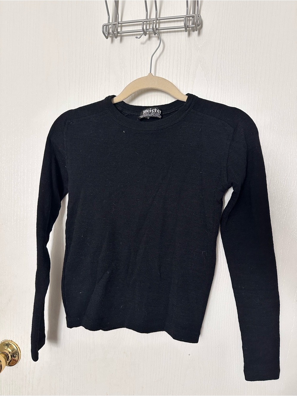 Meister VINTAGE Black 100% new wool shirt, size kids small?